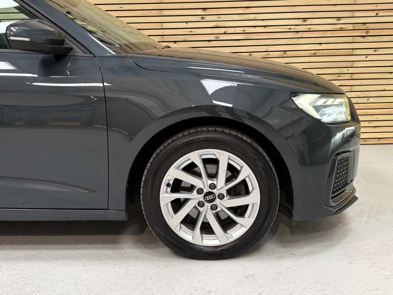 2021 AUDI A1 2021 AUDI A1