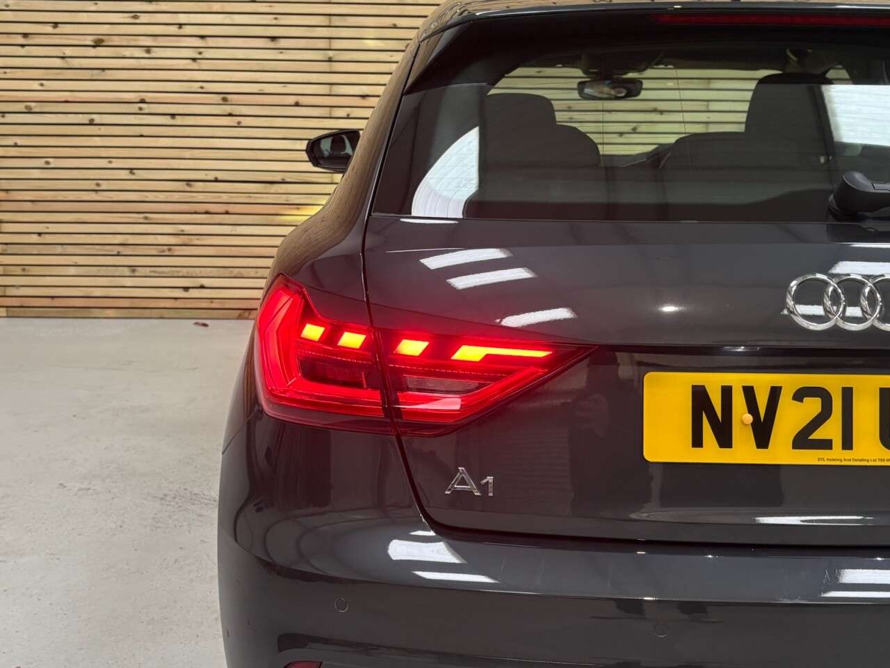 2021 AUDI A1 2021 AUDI A1