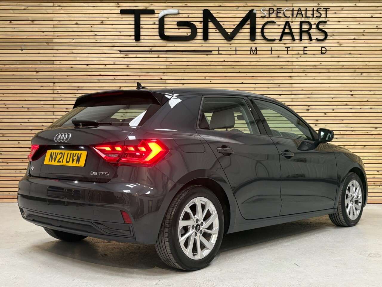 2021 AUDI A1 2021 AUDI A1