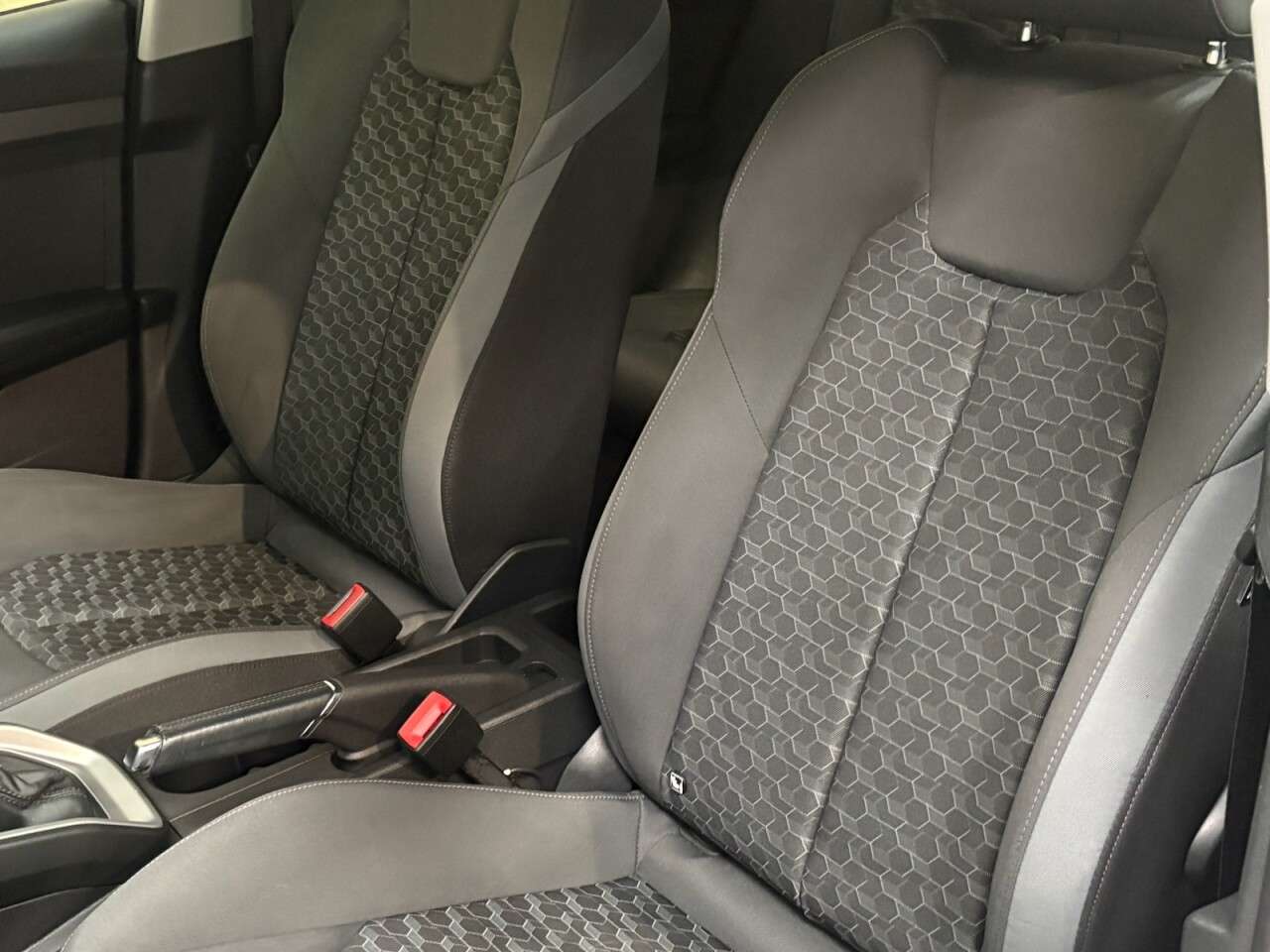 2021 AUDI A1 2021 AUDI A1