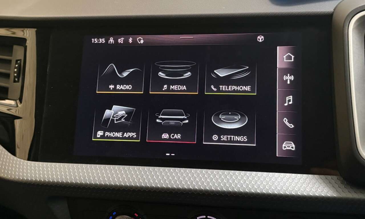 2021 AUDI A1 2021 AUDI A1