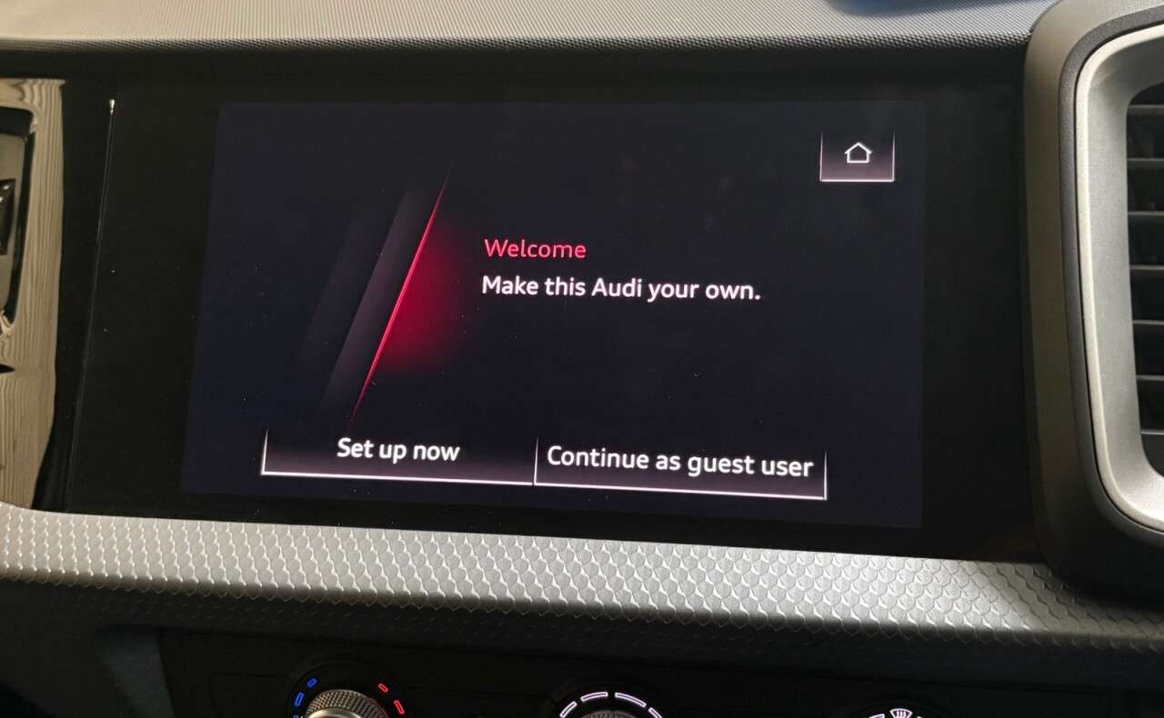 2021 AUDI A1 2021 AUDI A1