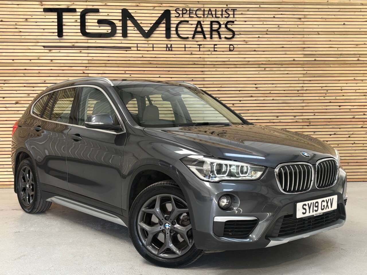 A 2019 BMW X1 2.0 20i xLine SUV 5dr Petrol DCT sDrive Euro 6 (s/s) (192 ps) MOT 10/27, SE A 2019 BMW X1 2.0 20i xLine SUV 5dr Petrol DCT sDrive Euro 6 (s/s) (192 ps) MOT 10/27, SE