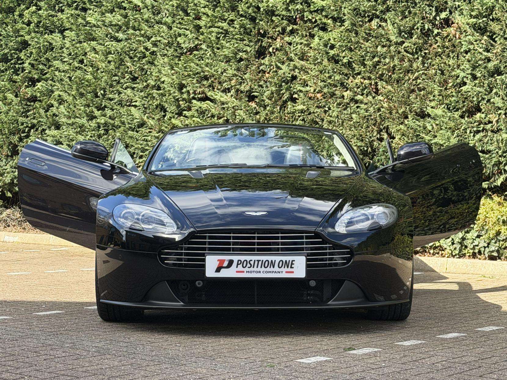 2014 ASTON MARTIN VANTAGE 2014 ASTON MARTIN VANTAGE