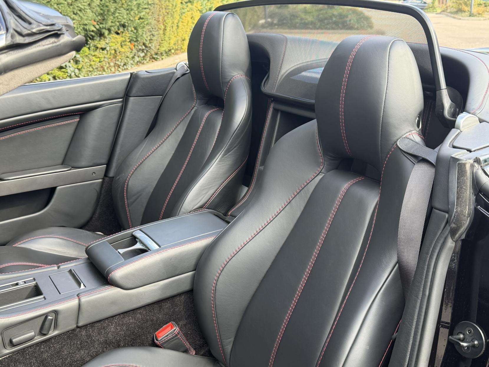 2014 ASTON MARTIN VANTAGE 2014 ASTON MARTIN VANTAGE