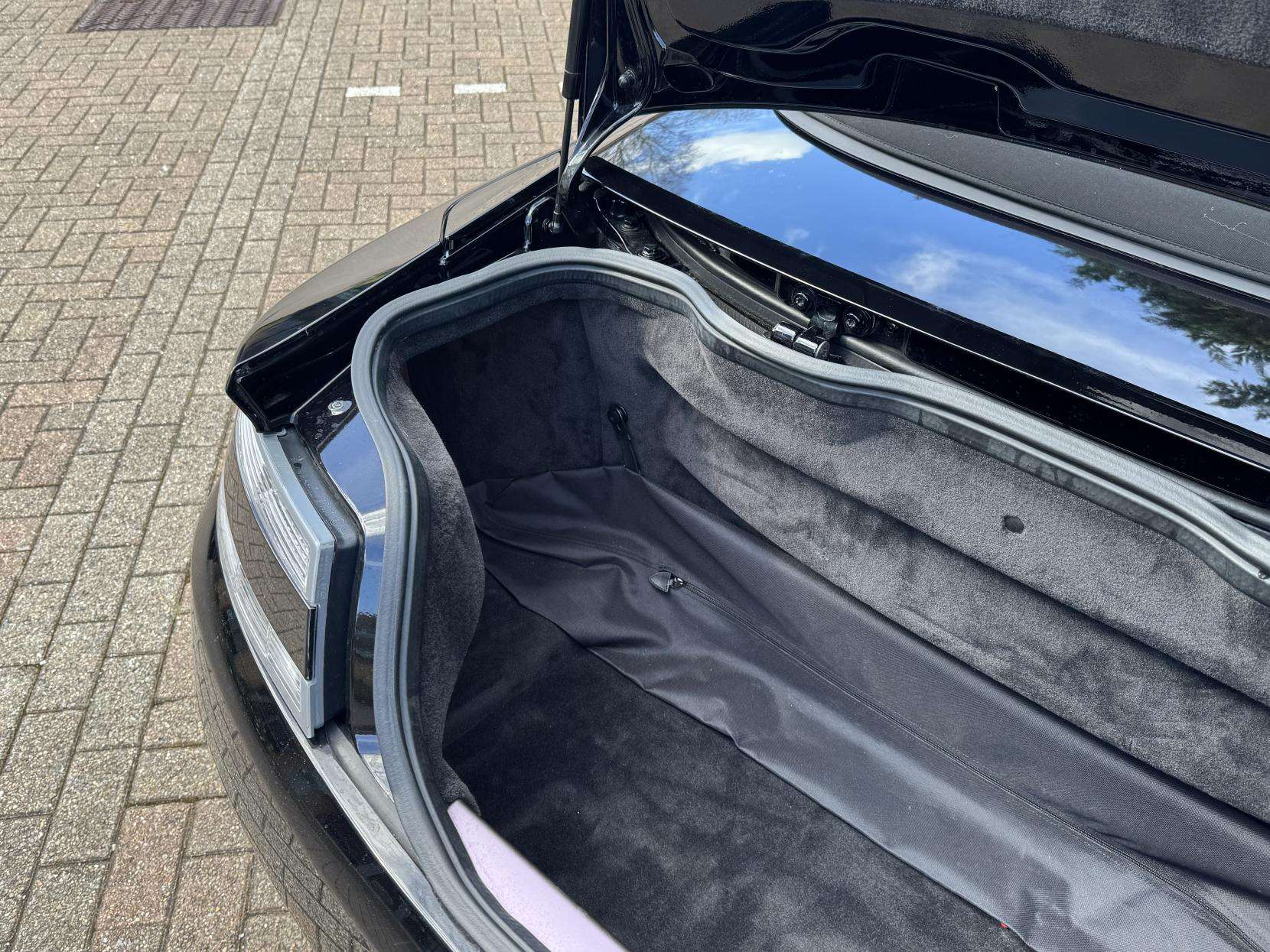 2014 ASTON MARTIN VANTAGE 2014 ASTON MARTIN VANTAGE