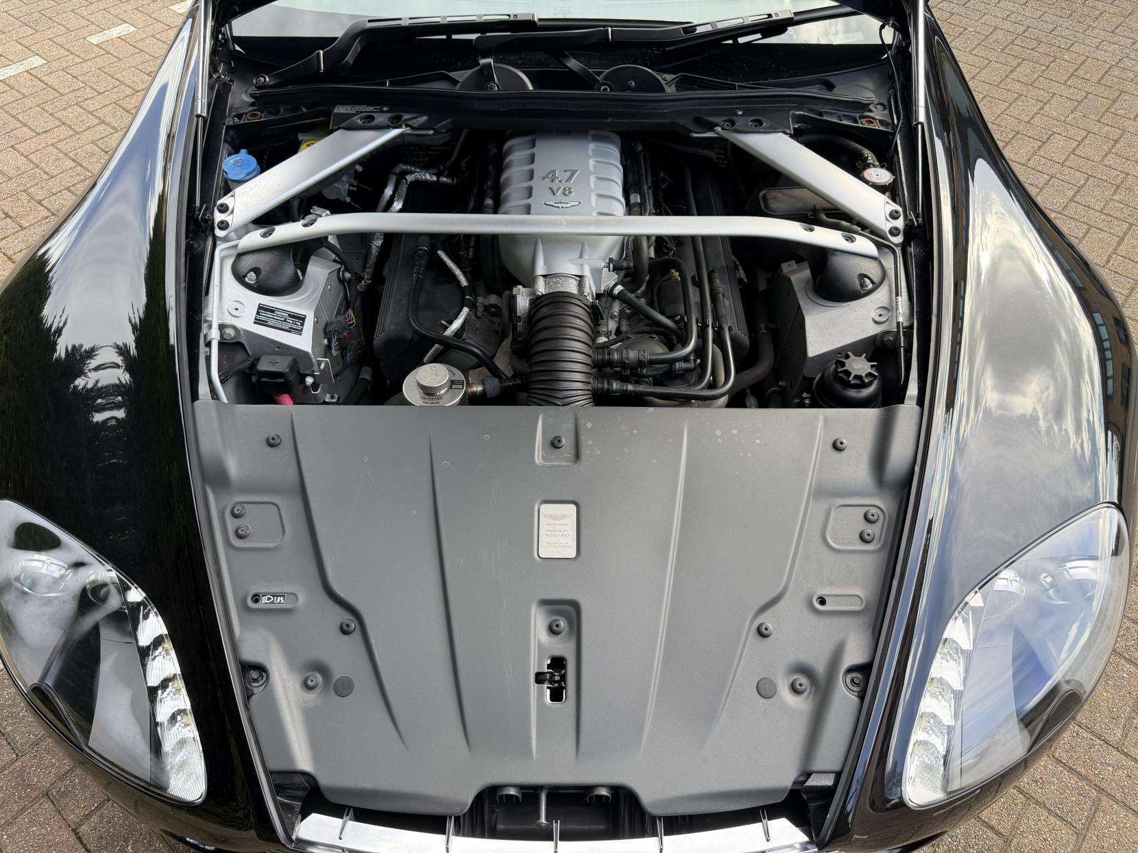 2014 ASTON MARTIN VANTAGE 2014 ASTON MARTIN VANTAGE