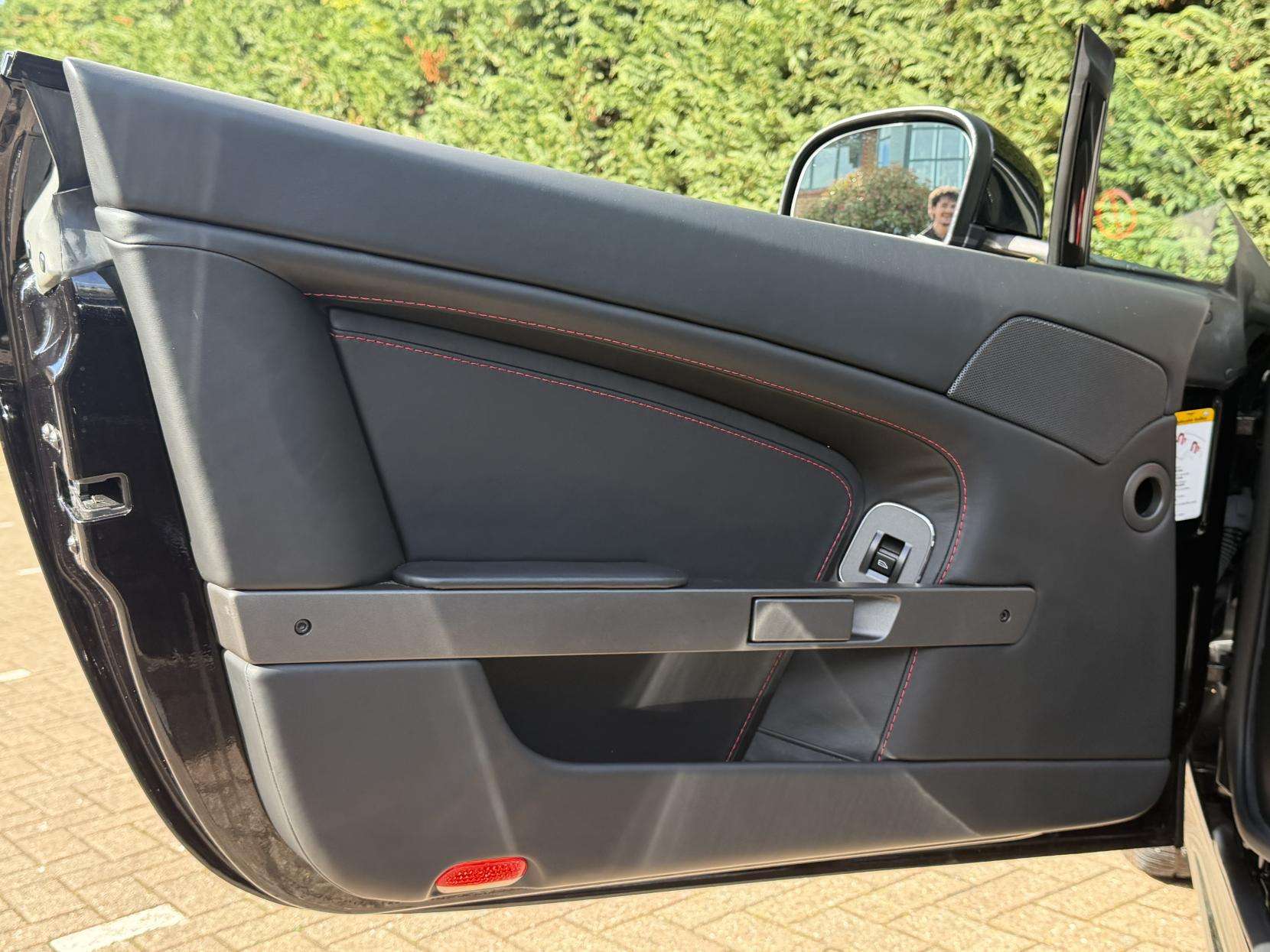 2014 ASTON MARTIN VANTAGE 2014 ASTON MARTIN VANTAGE