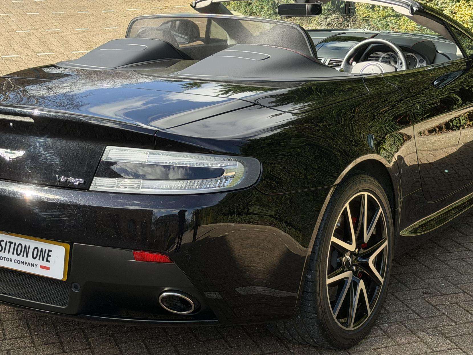 2014 ASTON MARTIN VANTAGE 2014 ASTON MARTIN VANTAGE