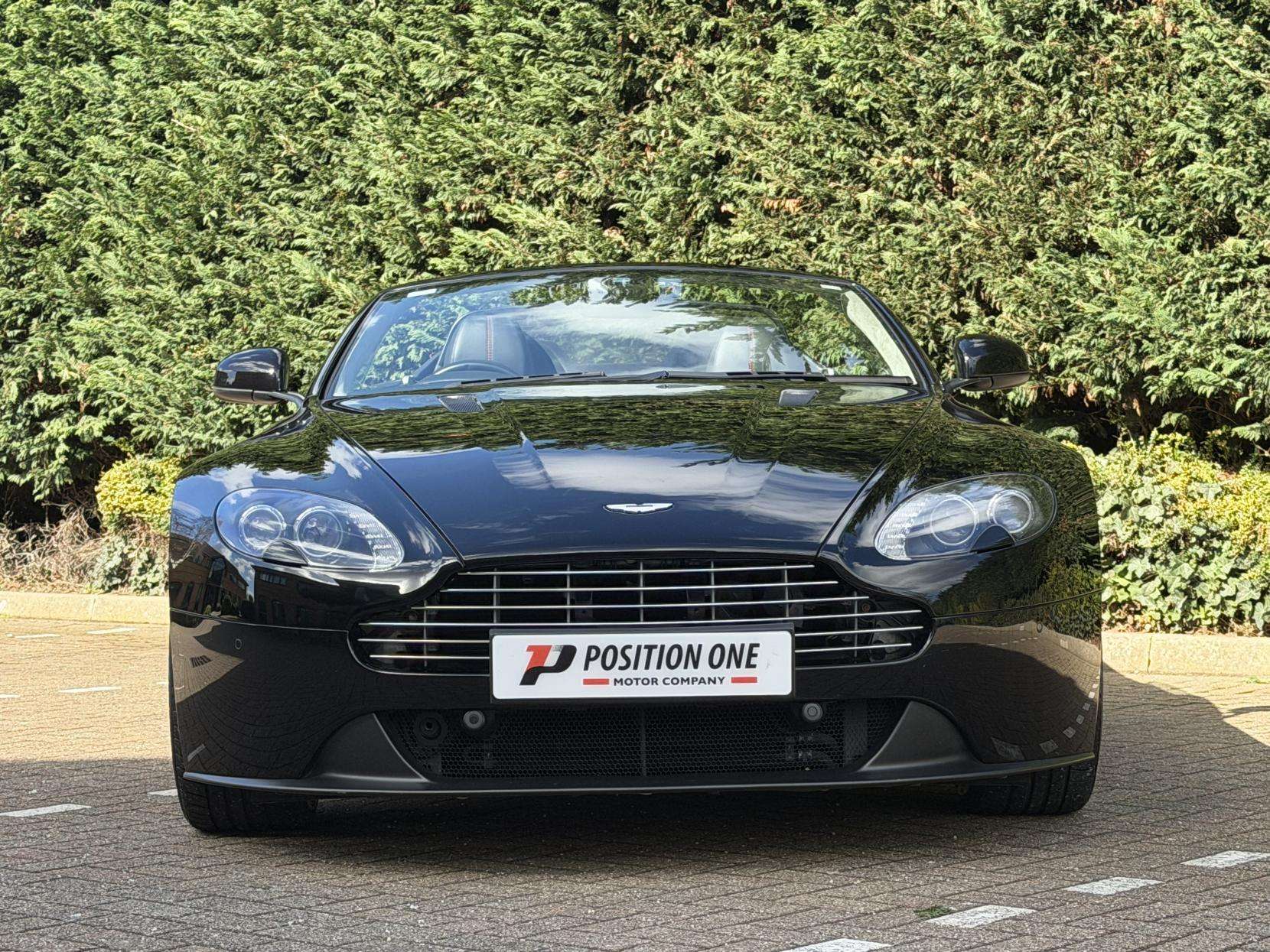 A 2014 ASTON MARTIN VANTAGE 4.7 V8 Roadster 2dr Petrol Sportshift II Euro 5 (420 bhp) A 2014 ASTON MARTIN VANTAGE 4.7 V8 Roadster 2dr Petrol Sportshift II Euro 5 (420 bhp)