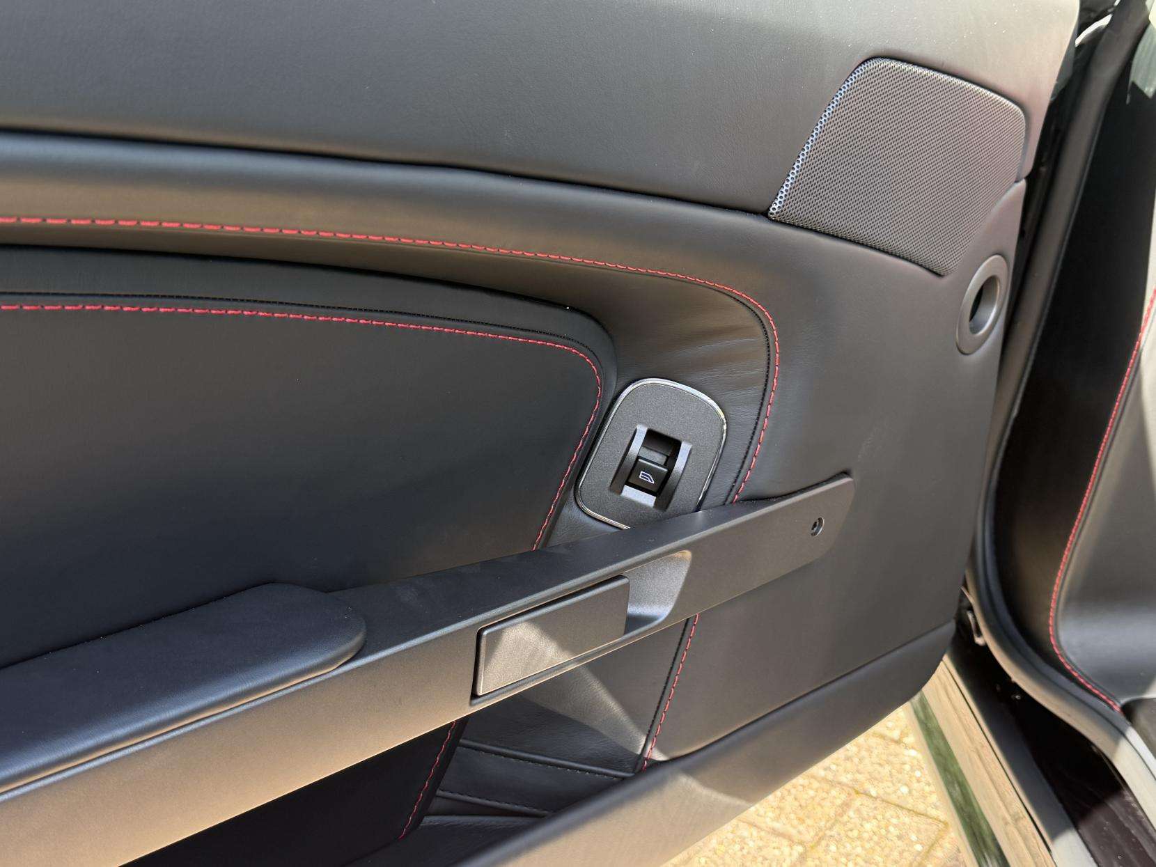 2014 ASTON MARTIN VANTAGE 2014 ASTON MARTIN VANTAGE