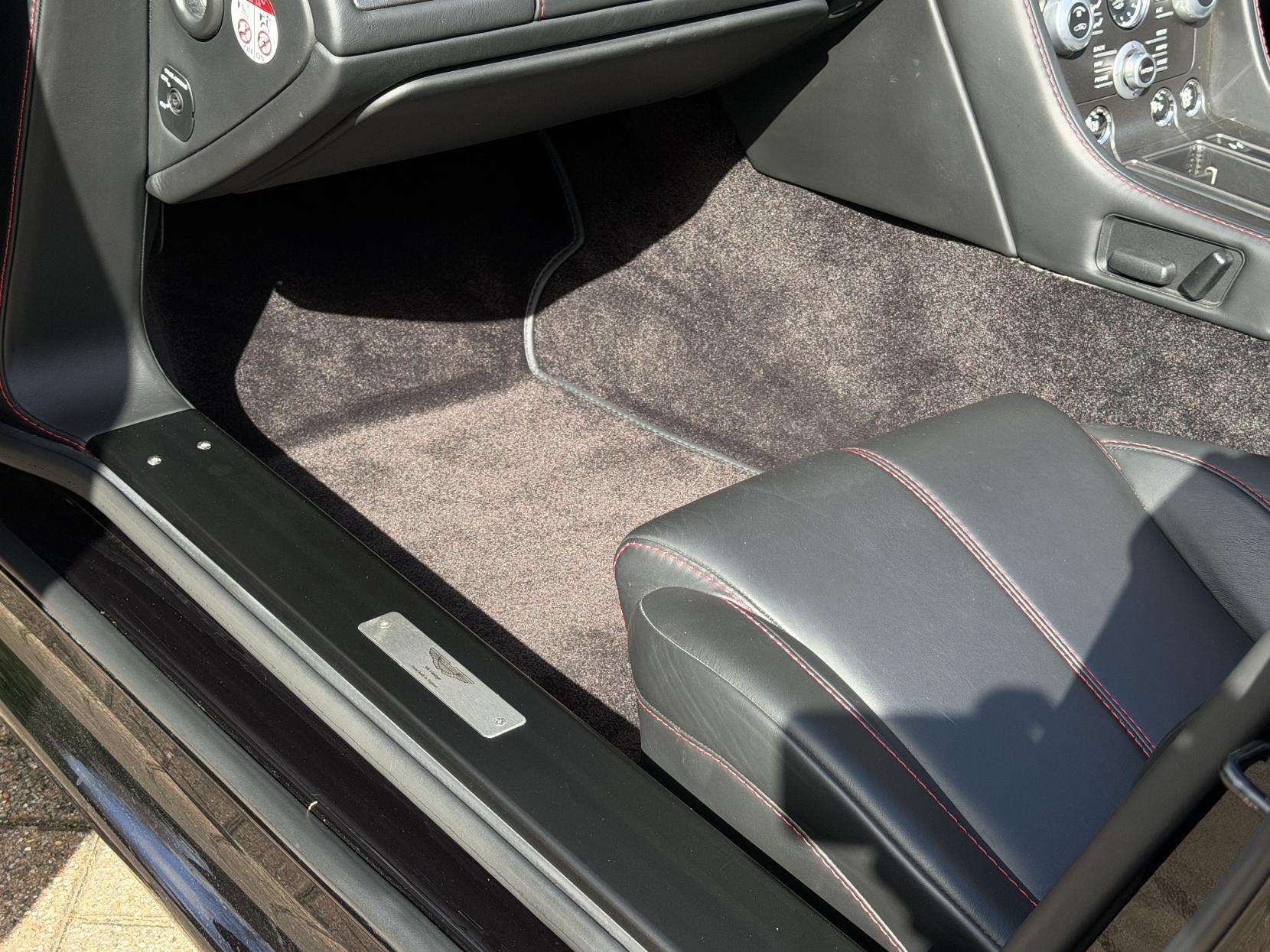 2014 ASTON MARTIN VANTAGE 2014 ASTON MARTIN VANTAGE