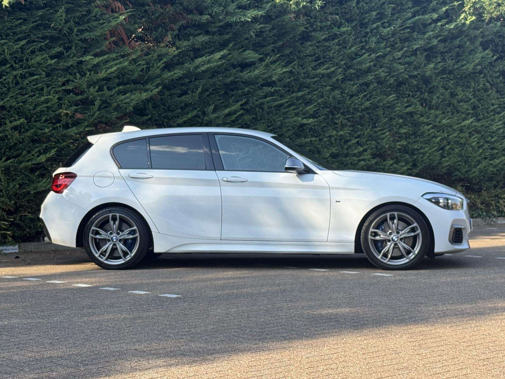 2019 BMW 1 SERIES 2019 BMW 1 SERIES