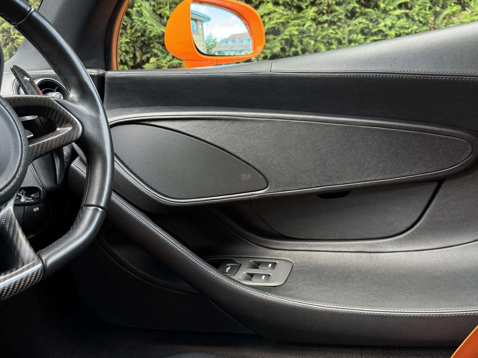 2017 MCLAREN 570S 2017 MCLAREN 570S