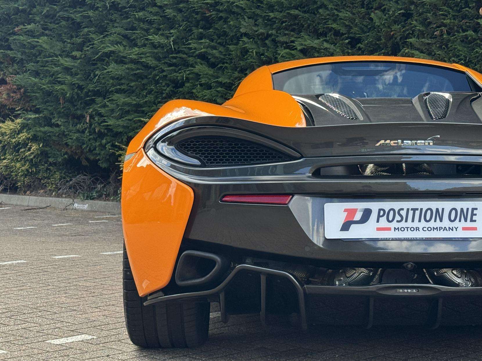 2017 MCLAREN 570S 2017 MCLAREN 570S
