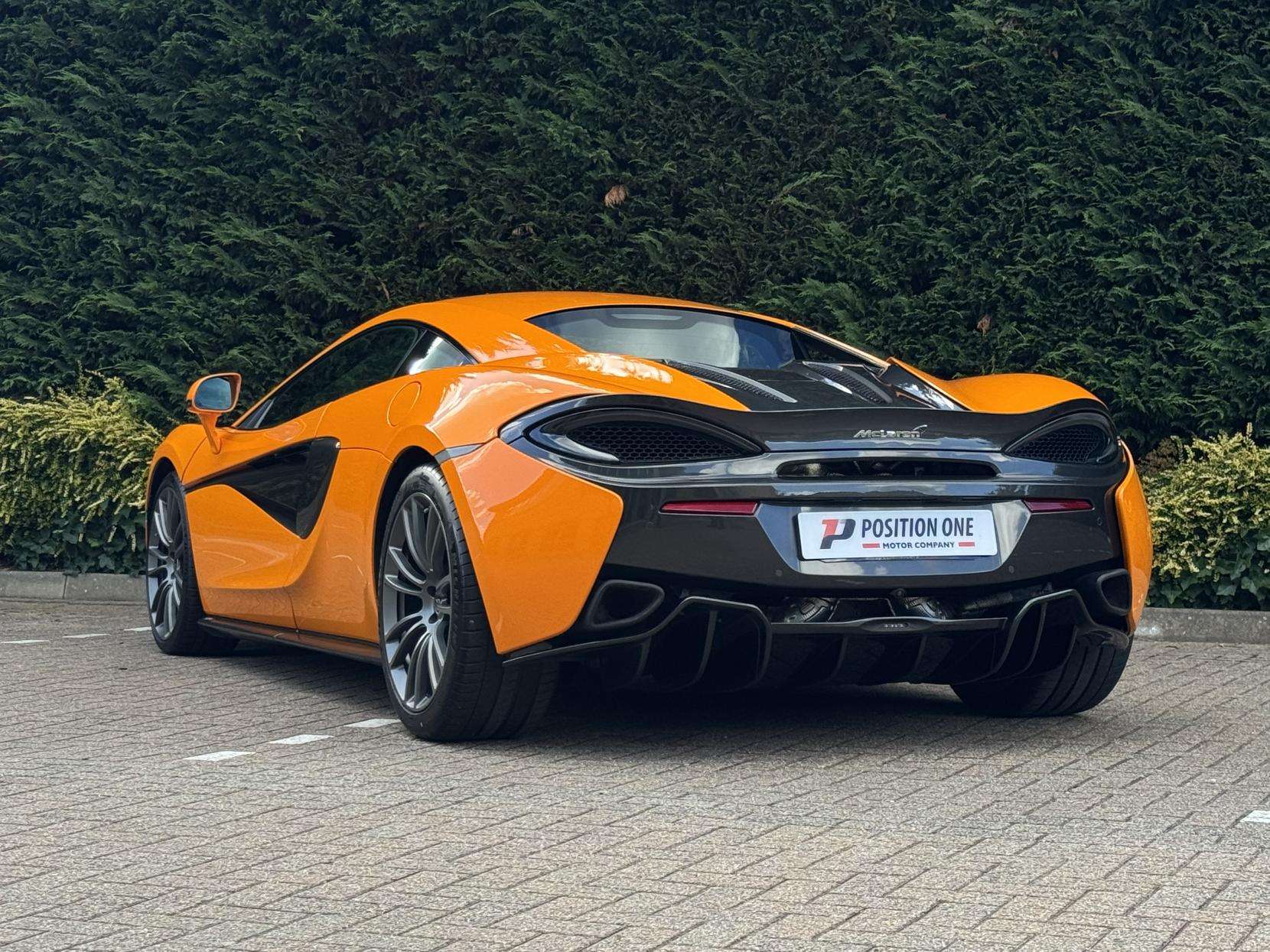 2017 MCLAREN 570S 2017 MCLAREN 570S