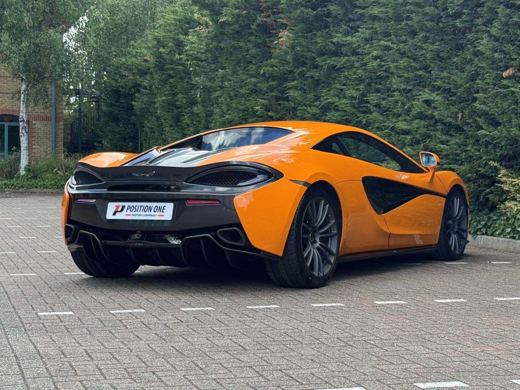 2017 MCLAREN 570S 2017 MCLAREN 570S