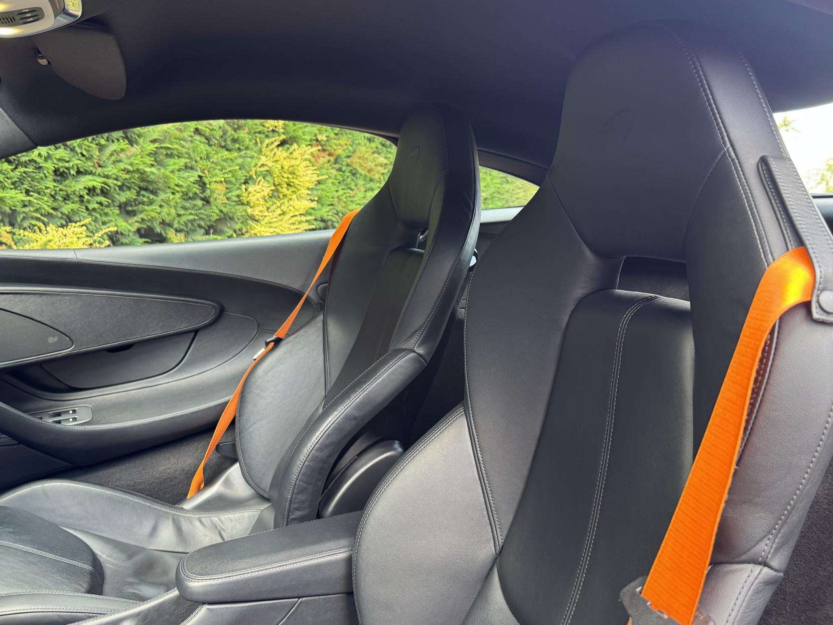 2017 MCLAREN 570S 2017 MCLAREN 570S