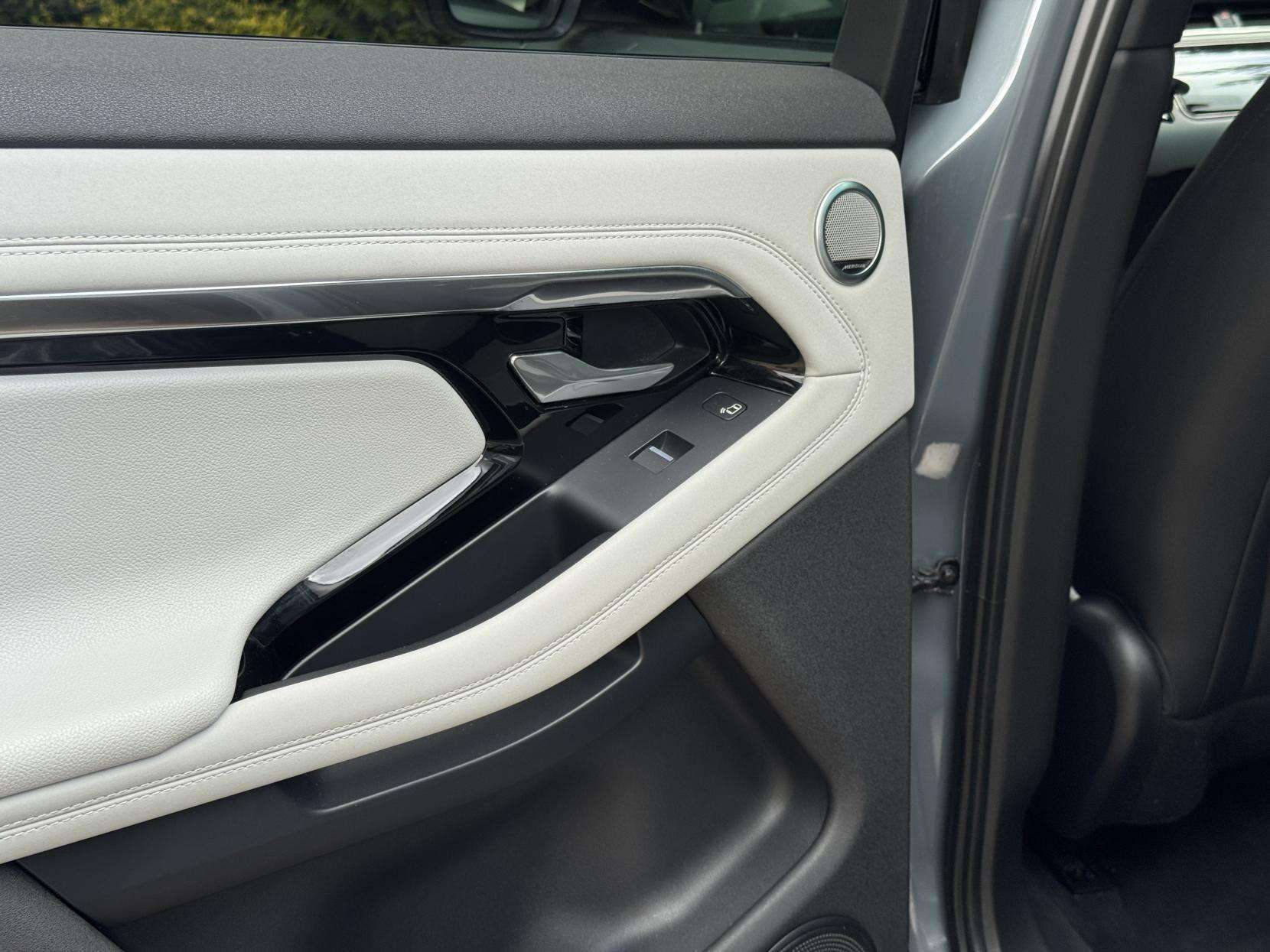 2020 LAND ROVER RANGE ROVER EVOQUE 2020 LAND ROVER RANGE ROVER EVOQUE