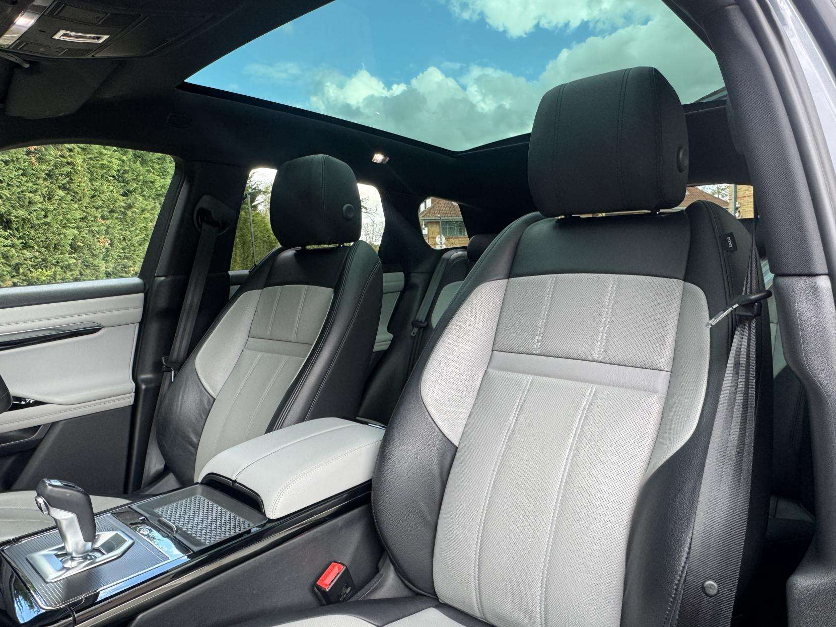 2020 LAND ROVER RANGE ROVER EVOQUE 2020 LAND ROVER RANGE ROVER EVOQUE