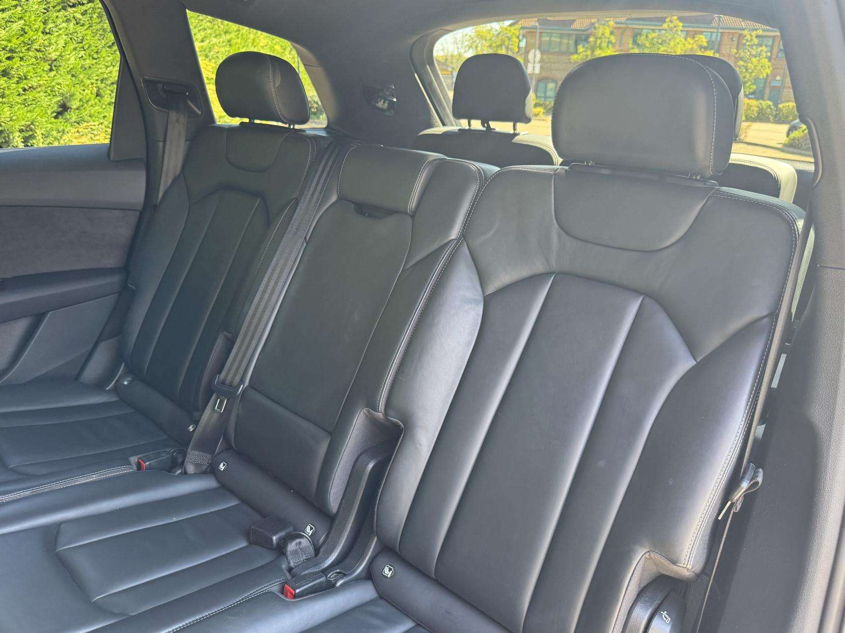 2022 AUDI Q7 2022 AUDI Q7