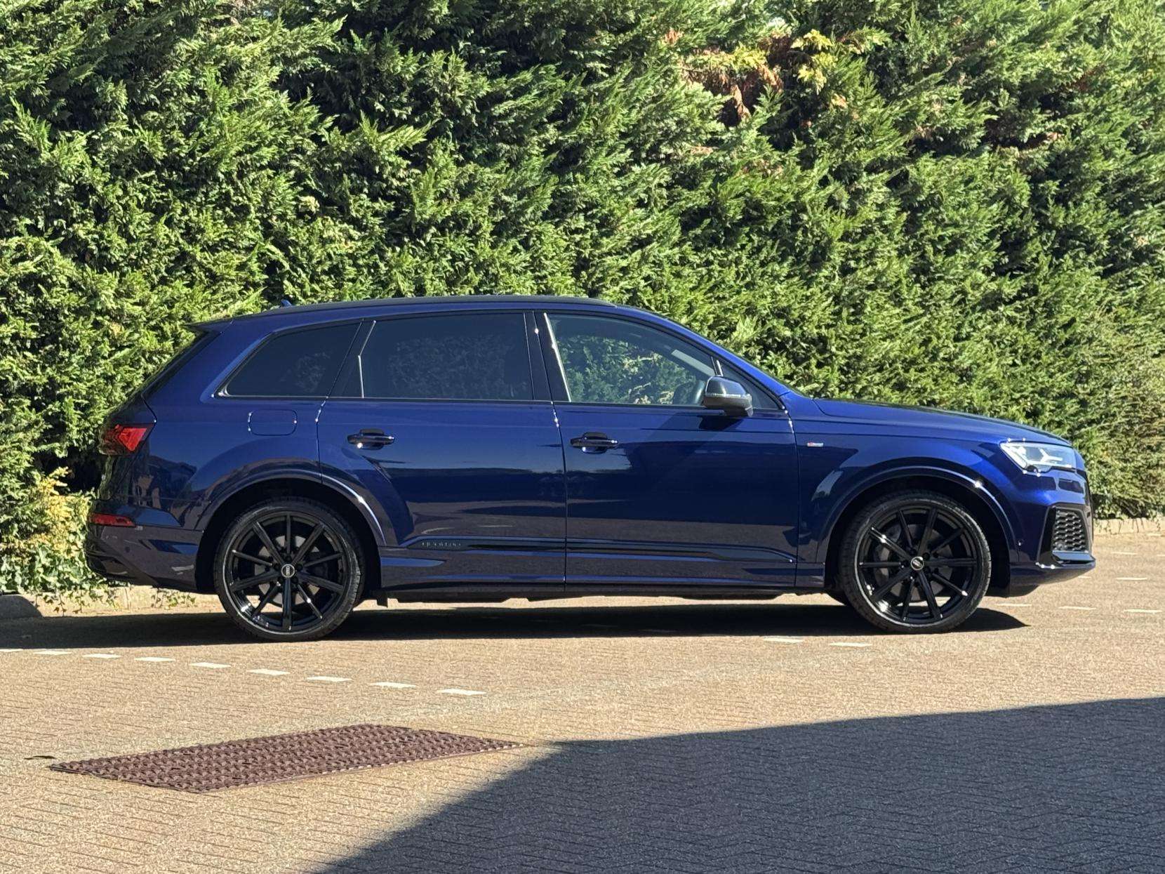 2022 AUDI Q7 2022 AUDI Q7
