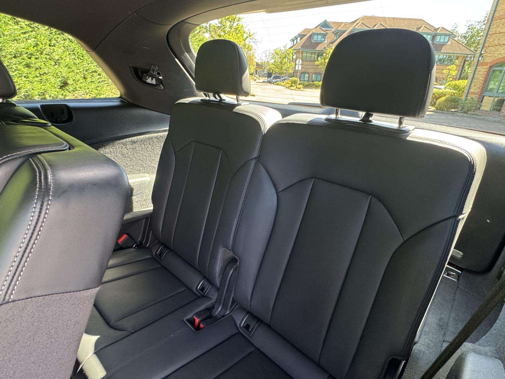 2022 AUDI Q7 2022 AUDI Q7