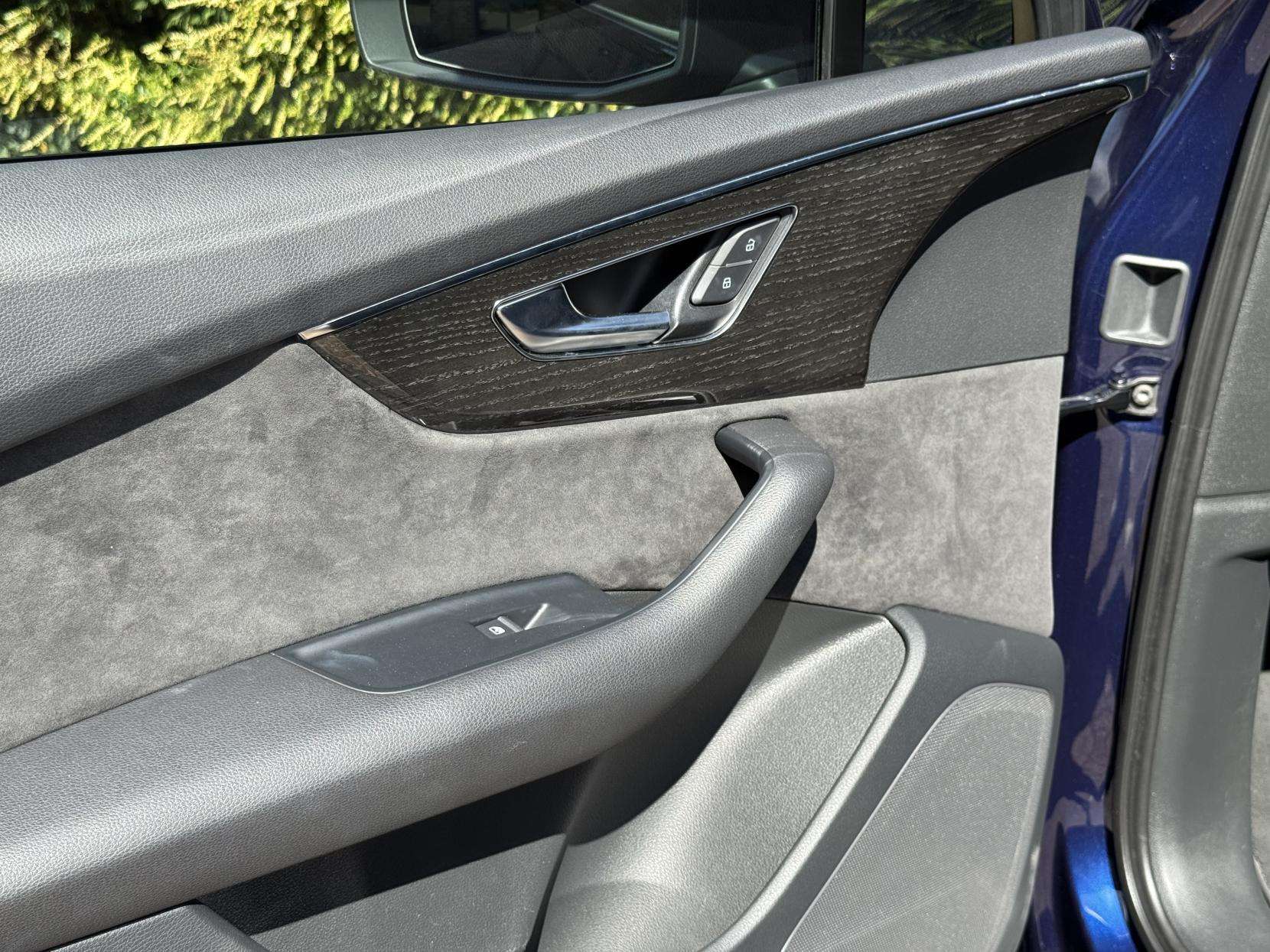 2022 AUDI Q7 2022 AUDI Q7