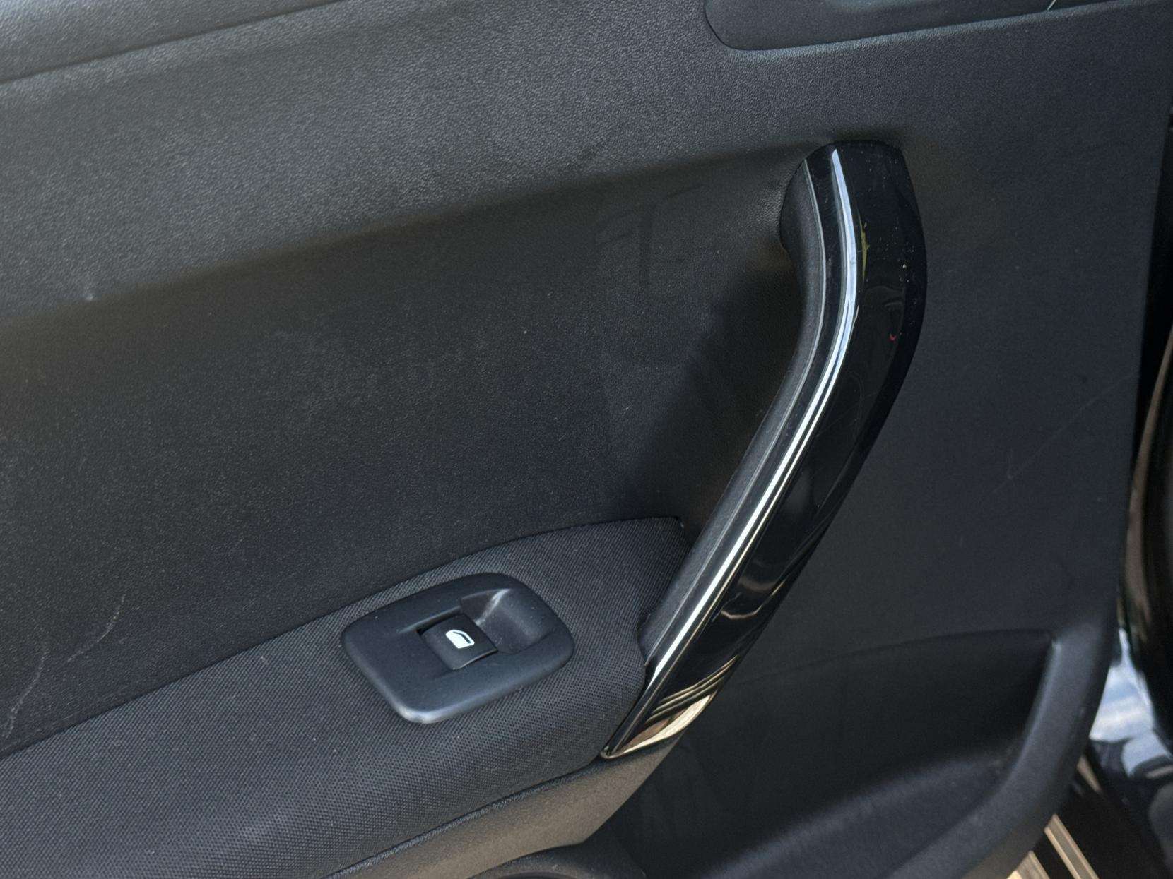 2019 PEUGEOT 208 2019 PEUGEOT 208