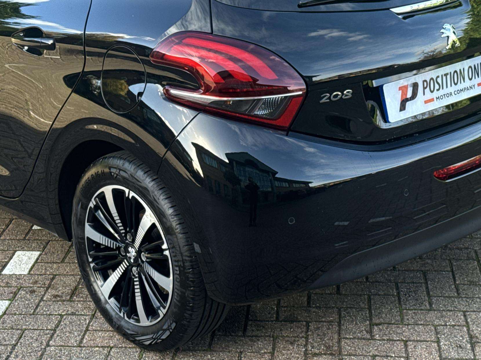 2019 PEUGEOT 208 2019 PEUGEOT 208