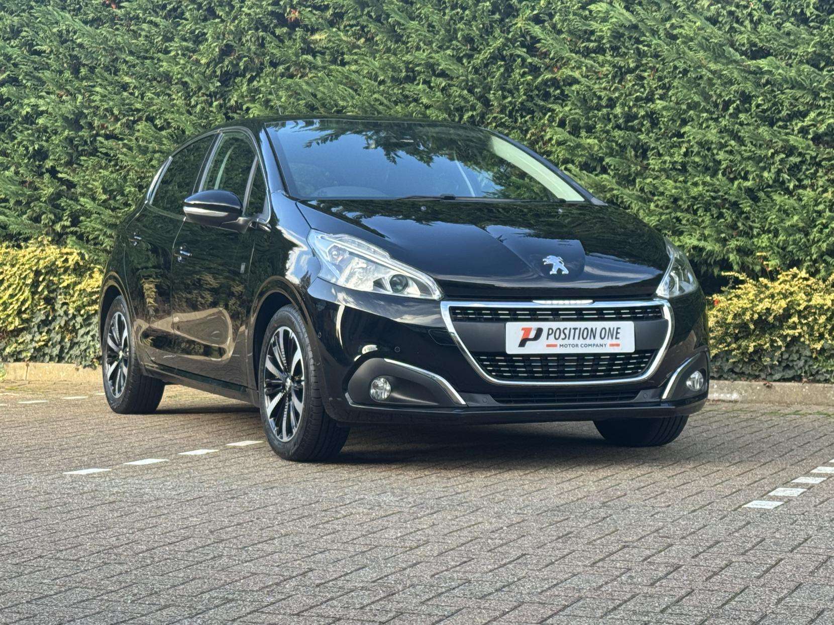 2019 PEUGEOT 208 2019 PEUGEOT 208