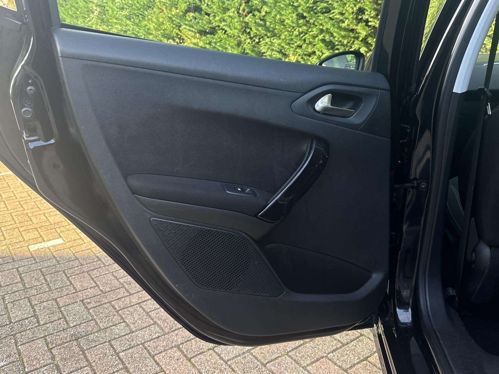 2019 PEUGEOT 208 2019 PEUGEOT 208