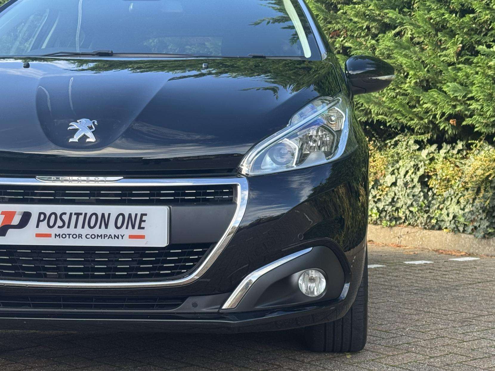 2019 PEUGEOT 208 2019 PEUGEOT 208