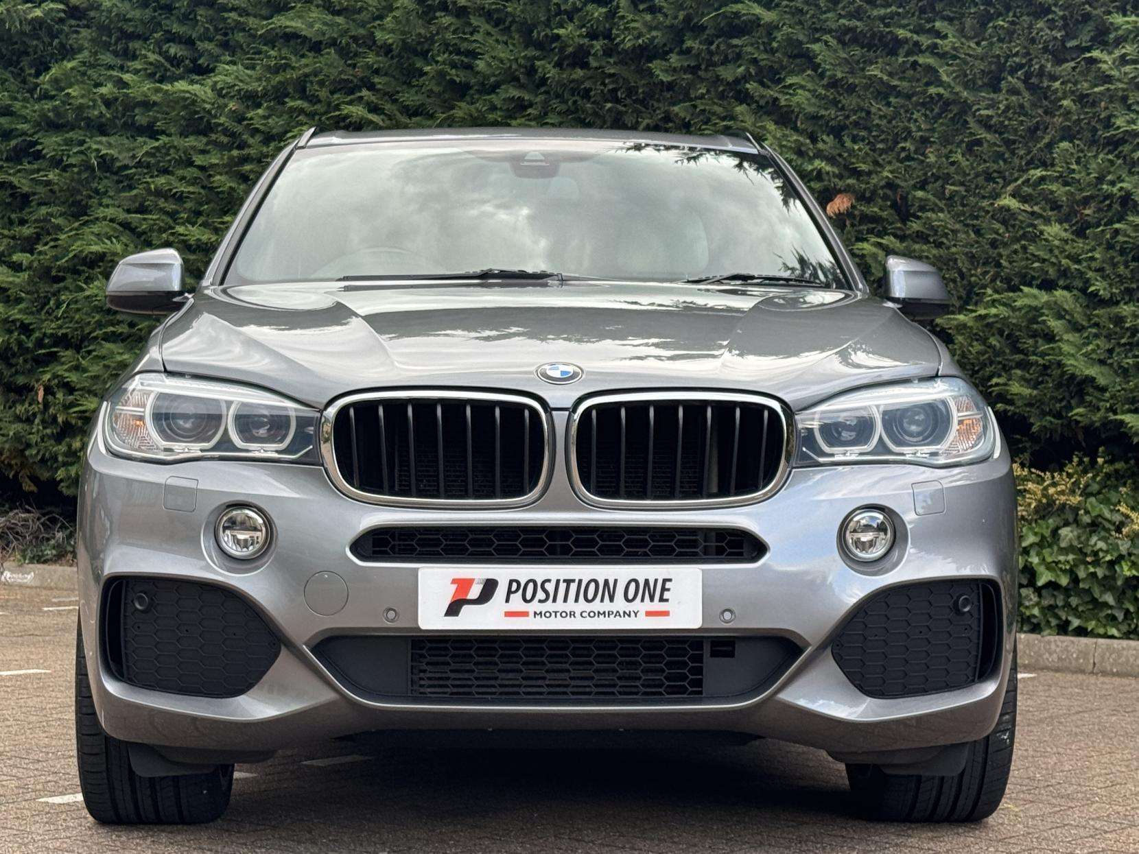 A 2018 BMW X5 3.0 30d M Sport SUV 5dr Diesel Auto xDrive Euro 6 (s/s) (258 ps) A 2018 BMW X5 3.0 30d M Sport SUV 5dr Diesel Auto xDrive Euro 6 (s/s) (258 ps)