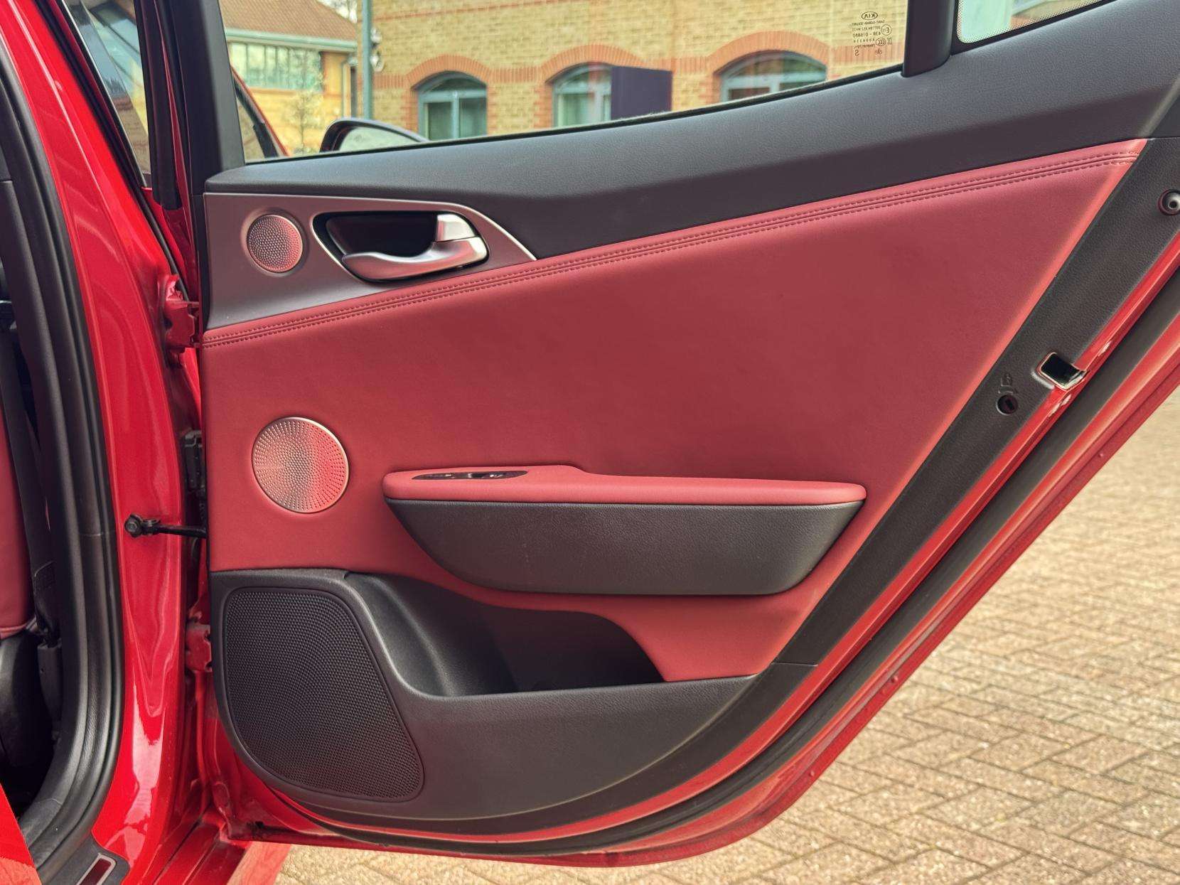 2018 KIA STINGER 2018 KIA STINGER