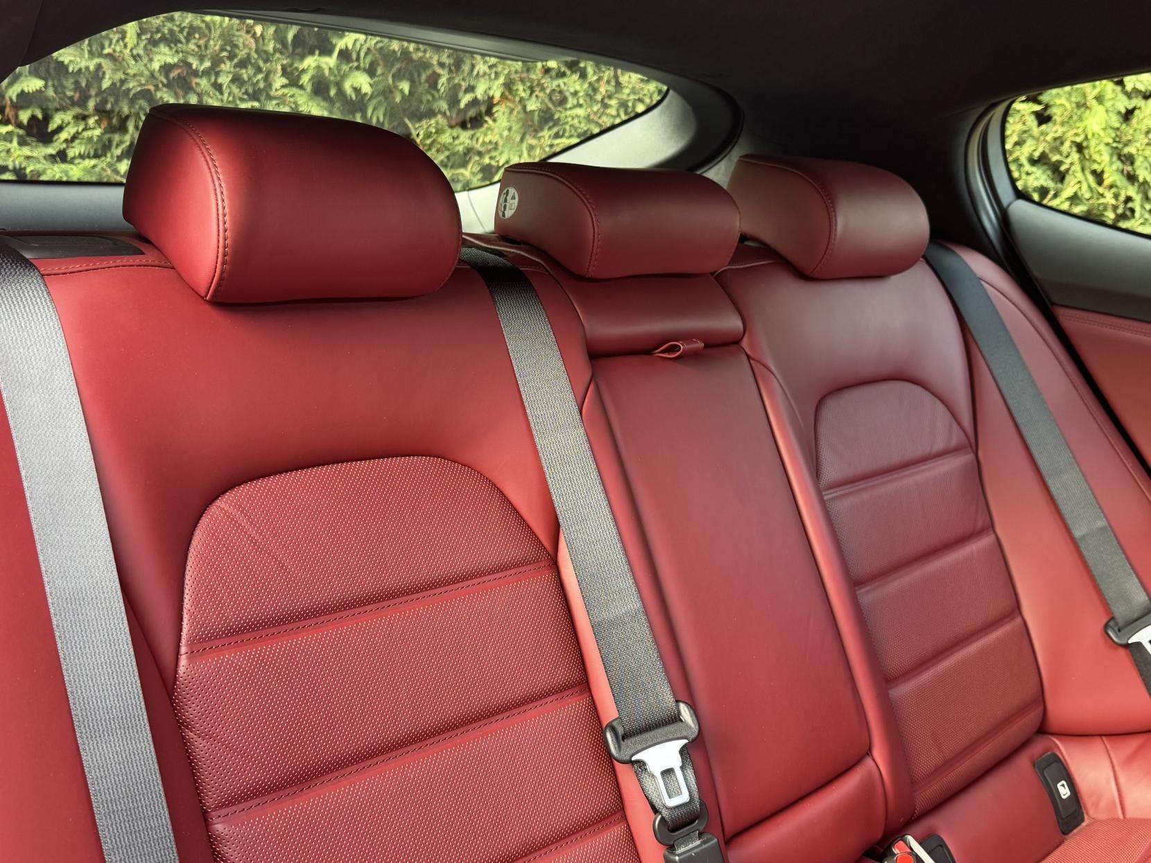 2018 KIA STINGER 2018 KIA STINGER