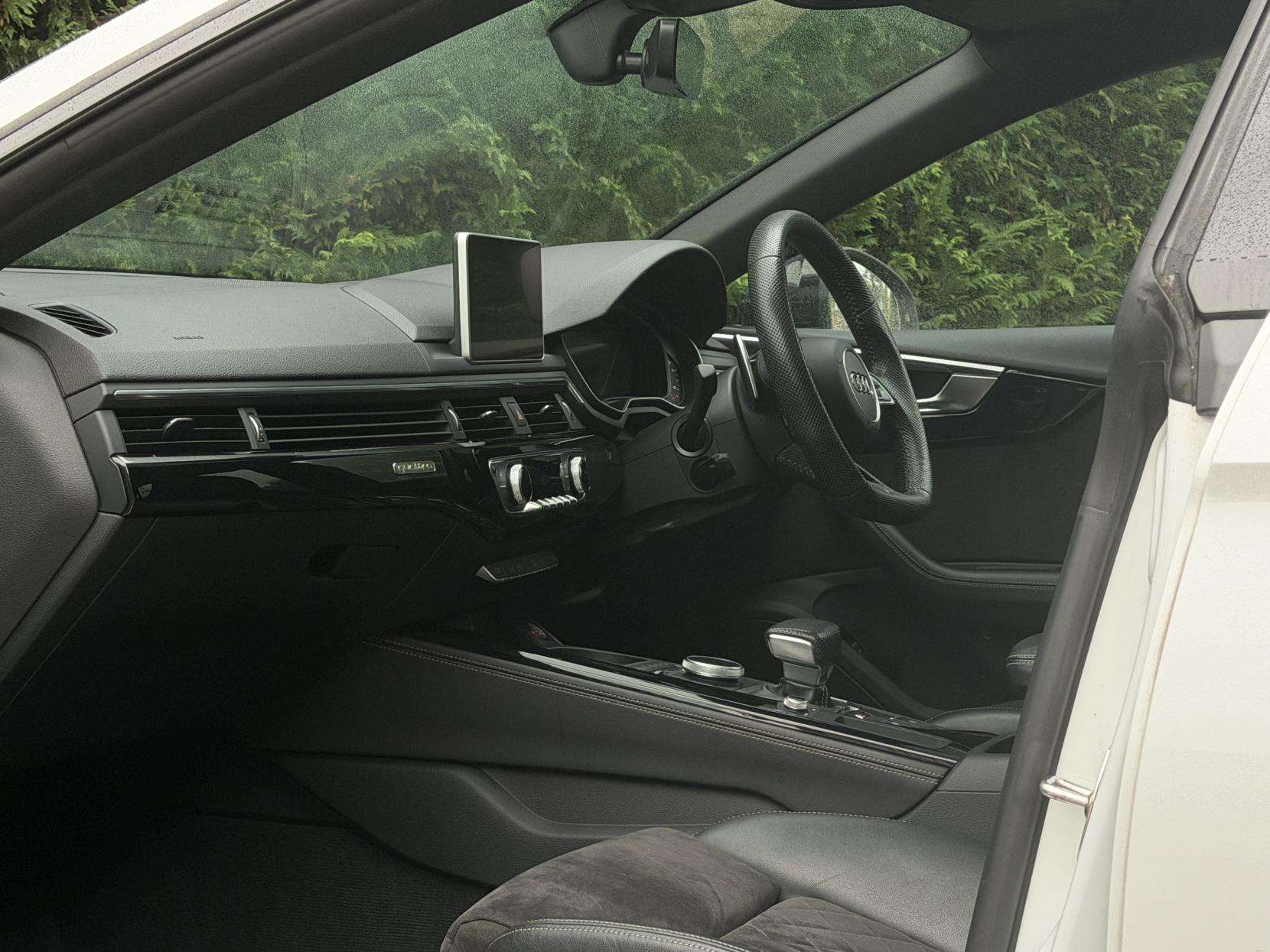 2019 AUDI RS5 2019 AUDI RS5