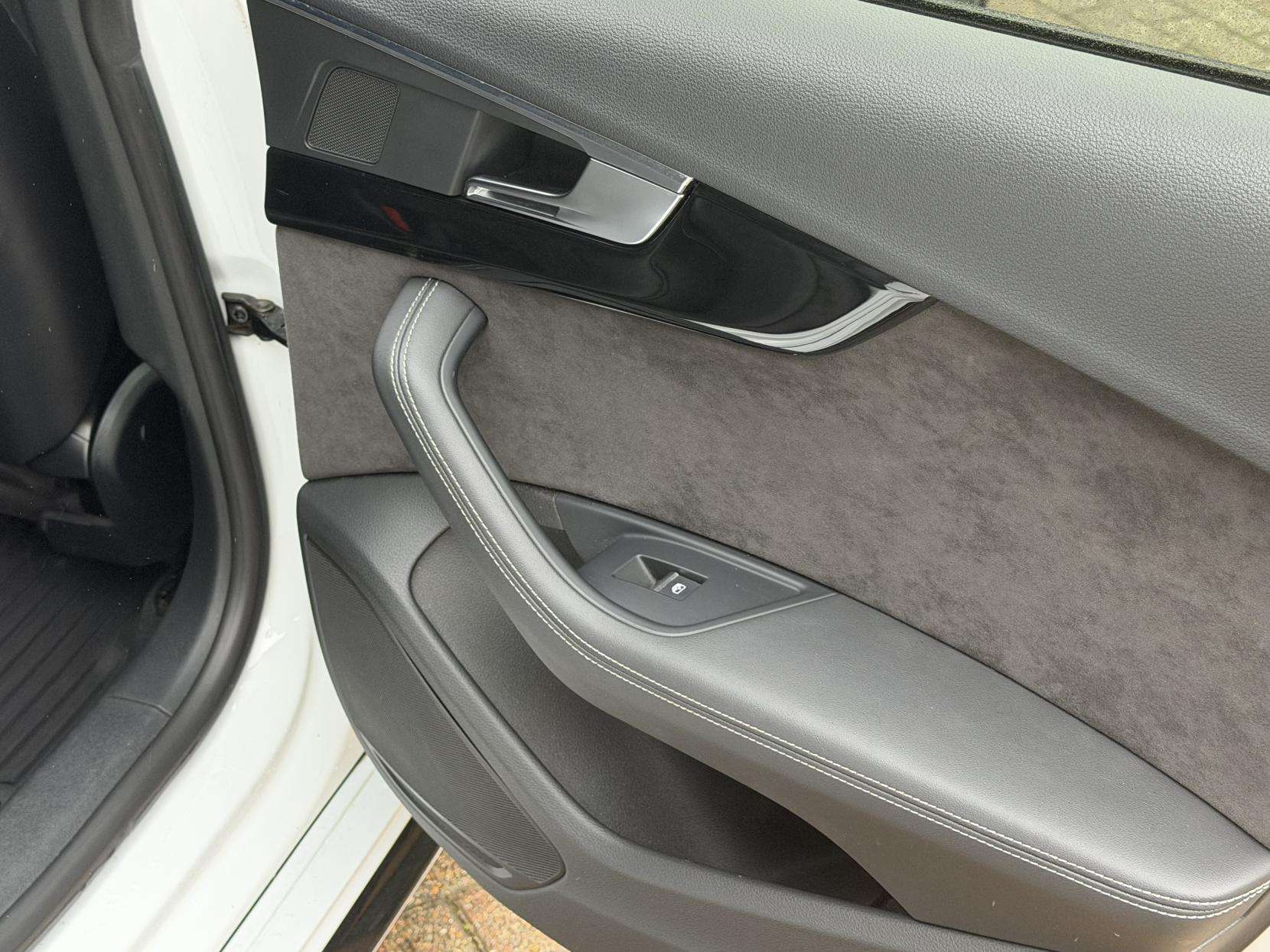 2019 AUDI RS5 2019 AUDI RS5