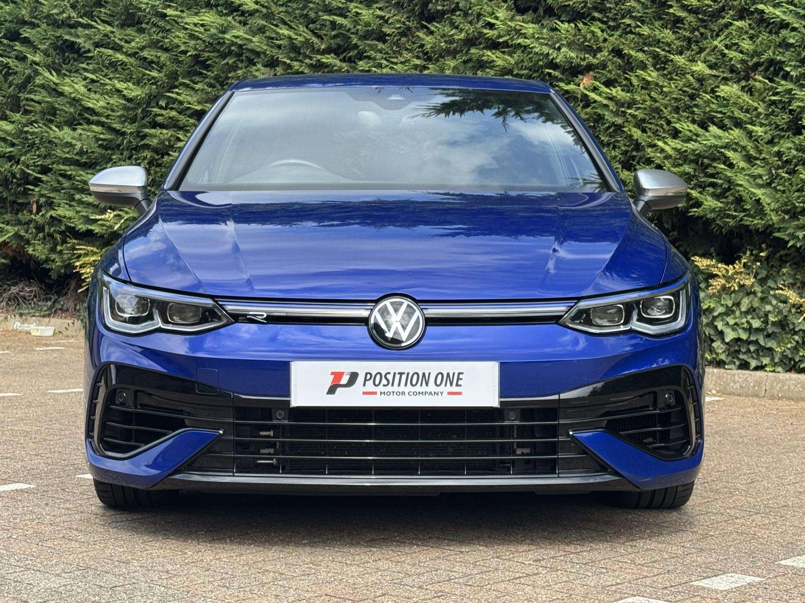 A 2024 VOLKSWAGEN GOLF 2.0 TSI R Hatchback 5dr Petrol DSG 4Motion Euro 6 (s/s) (320 ps) A 2024 VOLKSWAGEN GOLF 2.0 TSI R Hatchback 5dr Petrol DSG 4Motion Euro 6 (s/s) (320 ps)