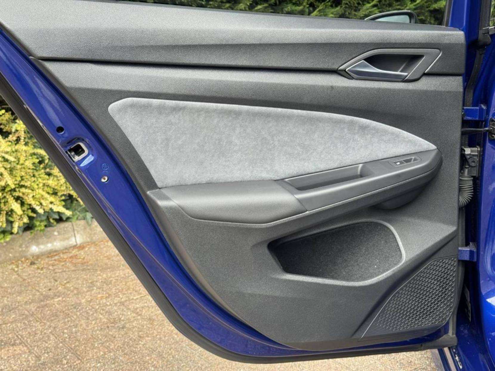 2024 VOLKSWAGEN GOLF 2024 VOLKSWAGEN GOLF