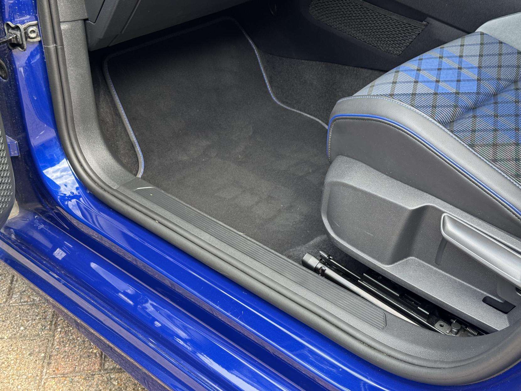 2024 VOLKSWAGEN GOLF 2024 VOLKSWAGEN GOLF