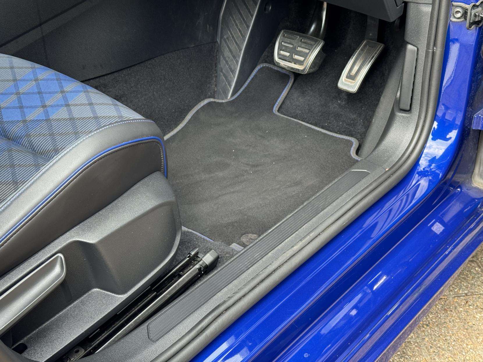 2024 VOLKSWAGEN GOLF 2024 VOLKSWAGEN GOLF