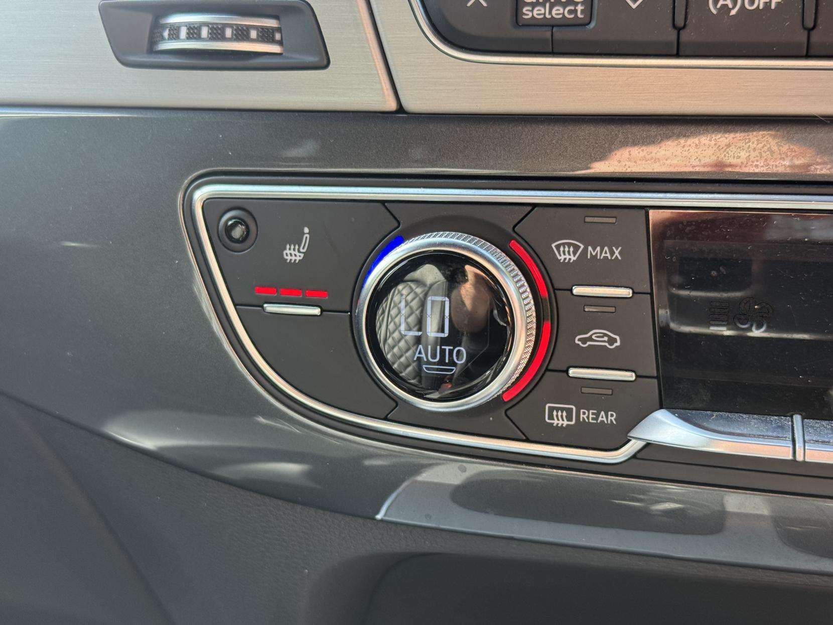 2018 AUDI SQ7 2018 AUDI SQ7