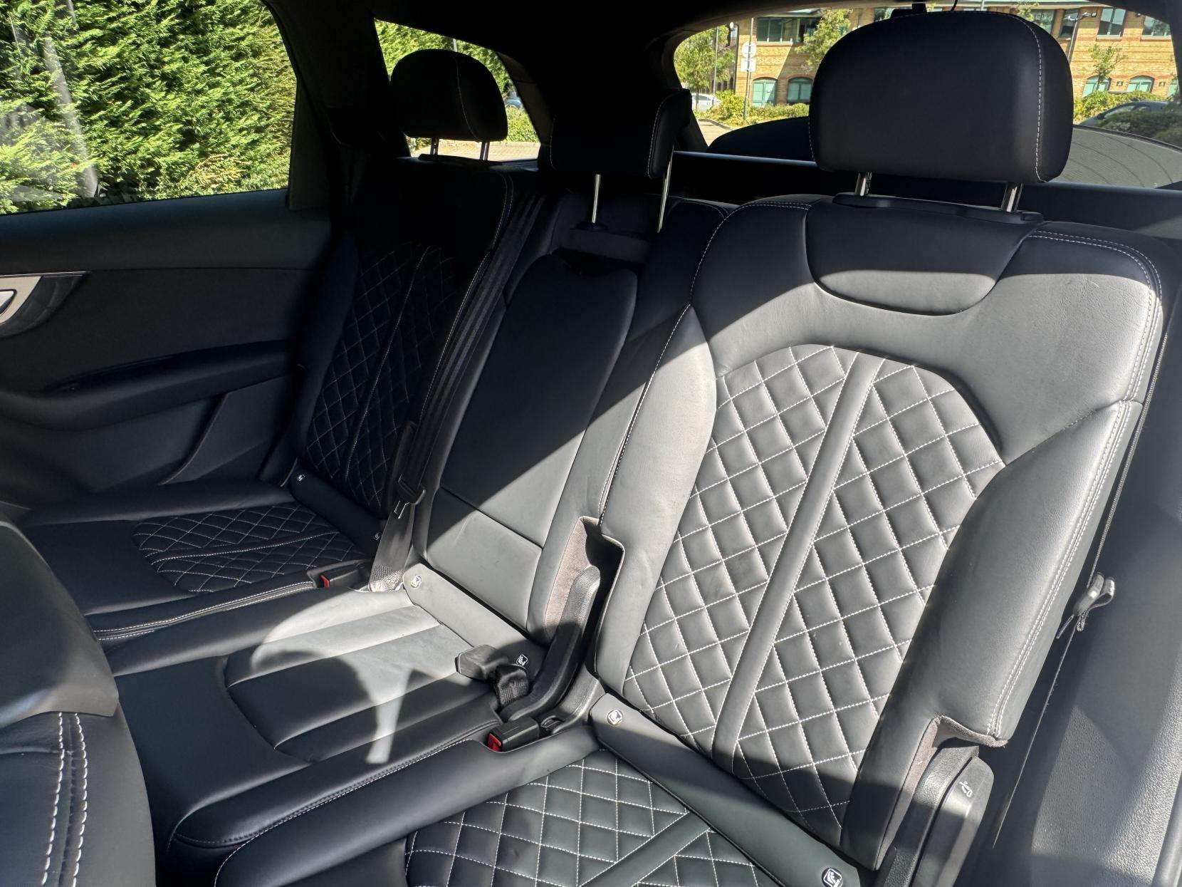 2018 AUDI SQ7 2018 AUDI SQ7