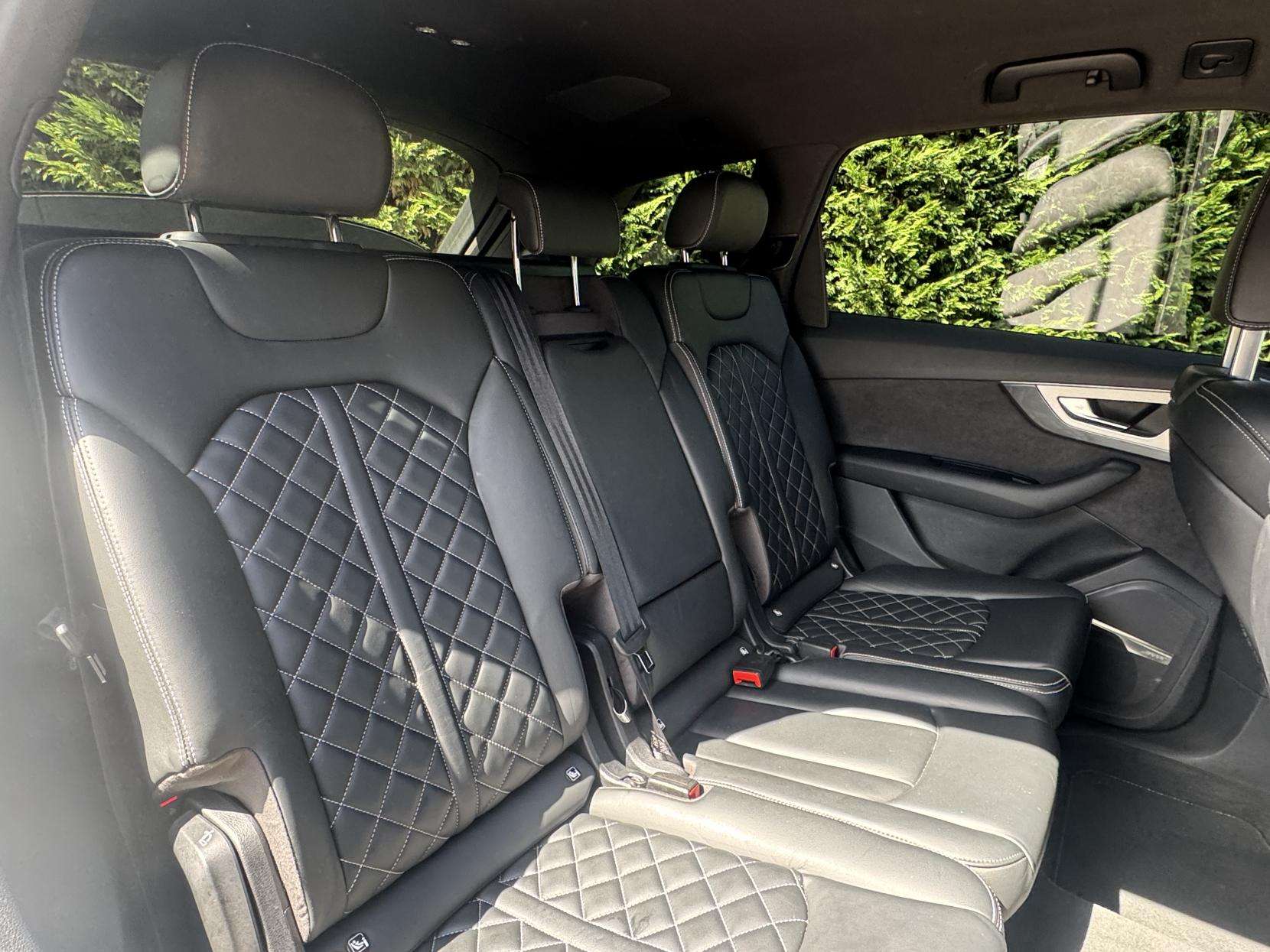 2018 AUDI SQ7 2018 AUDI SQ7