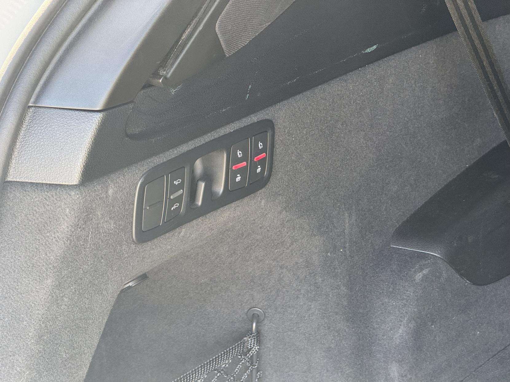 2018 AUDI SQ7 2018 AUDI SQ7