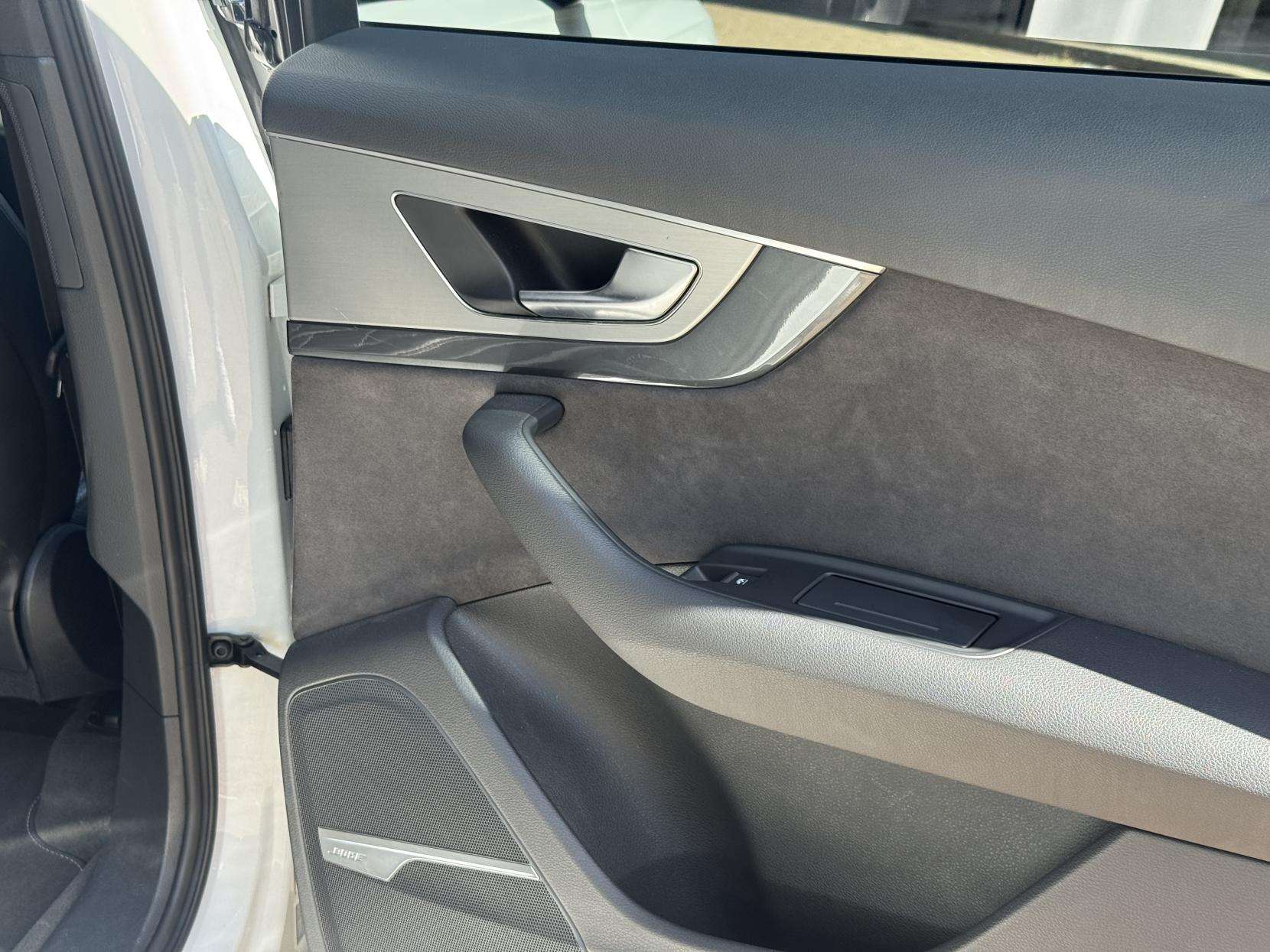 2018 AUDI SQ7 2018 AUDI SQ7