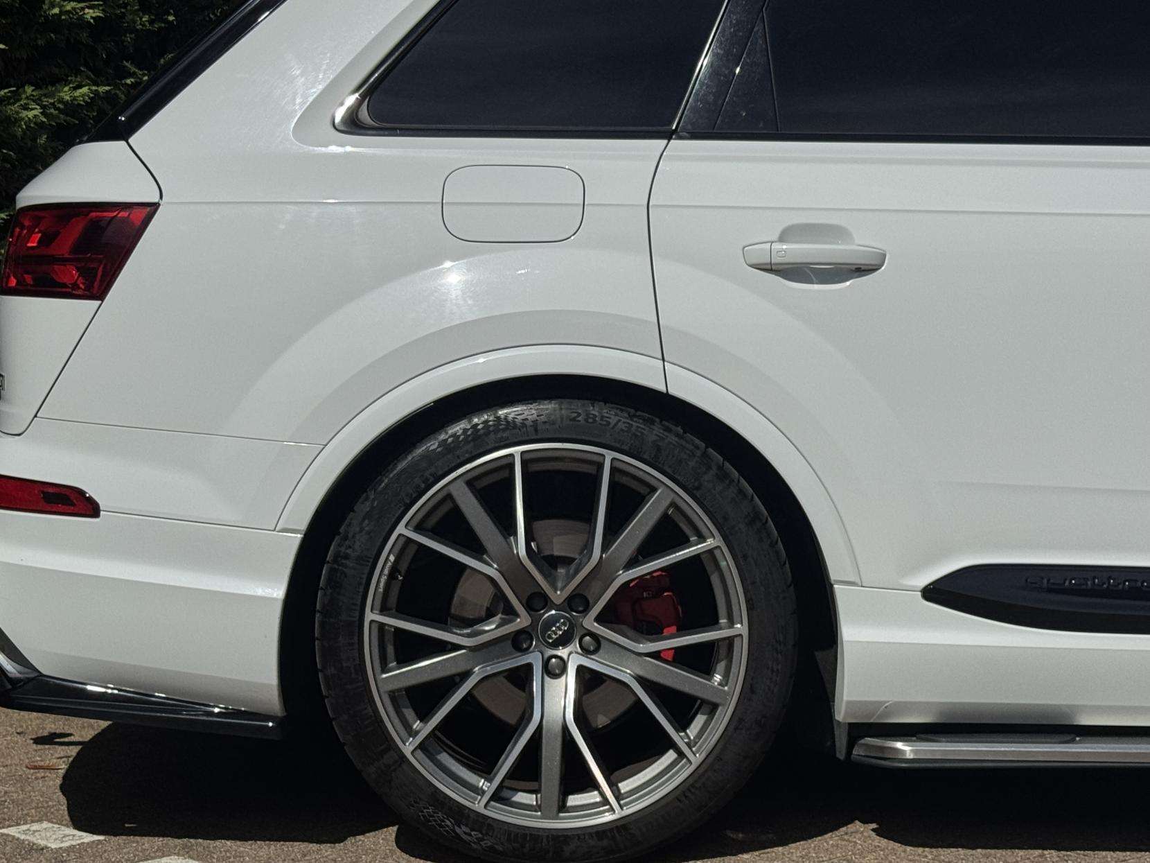 2018 AUDI SQ7 2018 AUDI SQ7