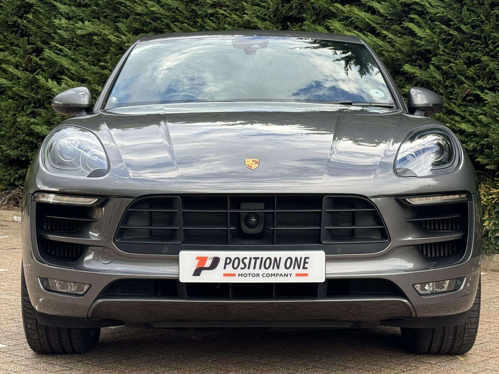 A 2018 PORSCHE MACAN 3.0T V6 GTS SUV 5dr Petrol PDK 4WD Euro 6 (s/s) (360 ps) A 2018 PORSCHE MACAN 3.0T V6 GTS SUV 5dr Petrol PDK 4WD Euro 6 (s/s) (360 ps)
