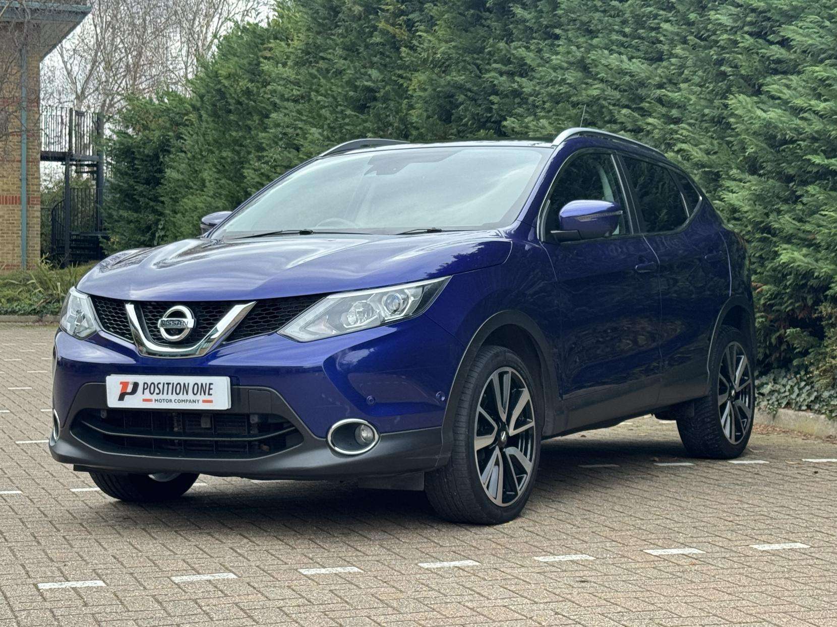 A 2016 NISSAN QASHQAI 1.6 dCi Tekna SUV 5dr Diesel XTRON 2WD Euro 6 (s/s) (130 ps) A 2016 NISSAN QASHQAI 1.6 dCi Tekna SUV 5dr Diesel XTRON 2WD Euro 6 (s/s) (130 ps)